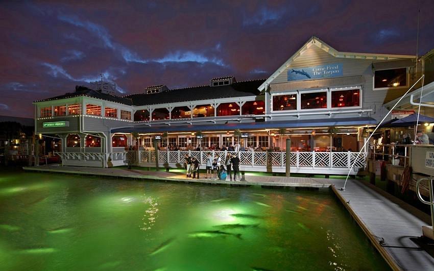 Fort Lauderdale Restaurant for dining, drinking, and docking