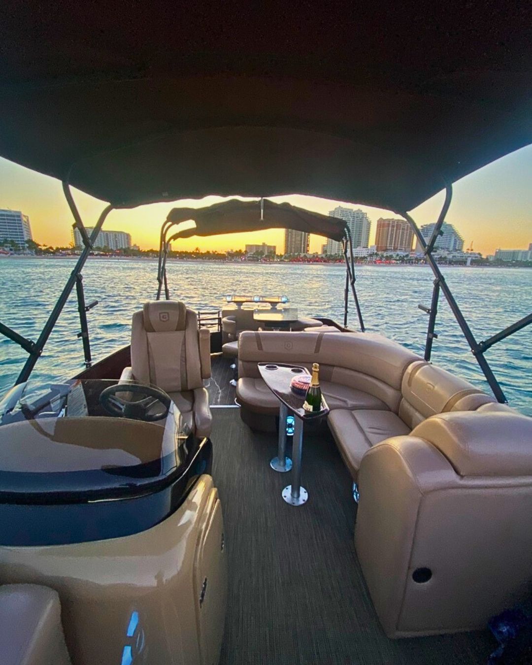 luxury pontoon charter in Fort Lauderdale