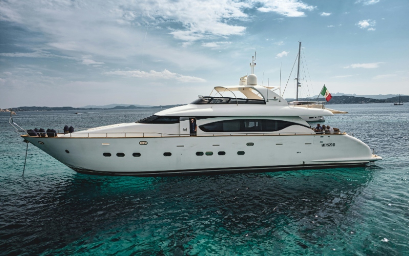 coastal yacht tour in fort lauderdale